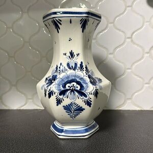 Vintage Delfts hand painted vase